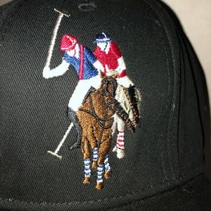 US Polo Assn snap back Hat 7 3/8 black
